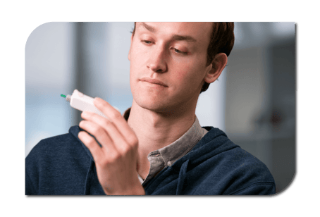 Atomo-HIV-Self-Test-Man